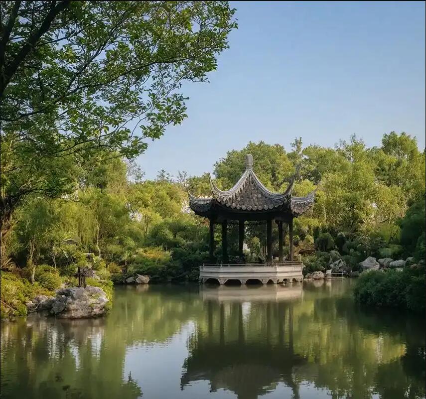 酒泉倾城餐饮有限公司